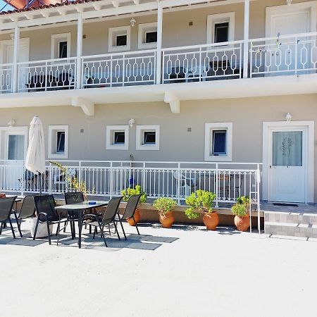 George Studios 1 Ипсос Экстерьер фото