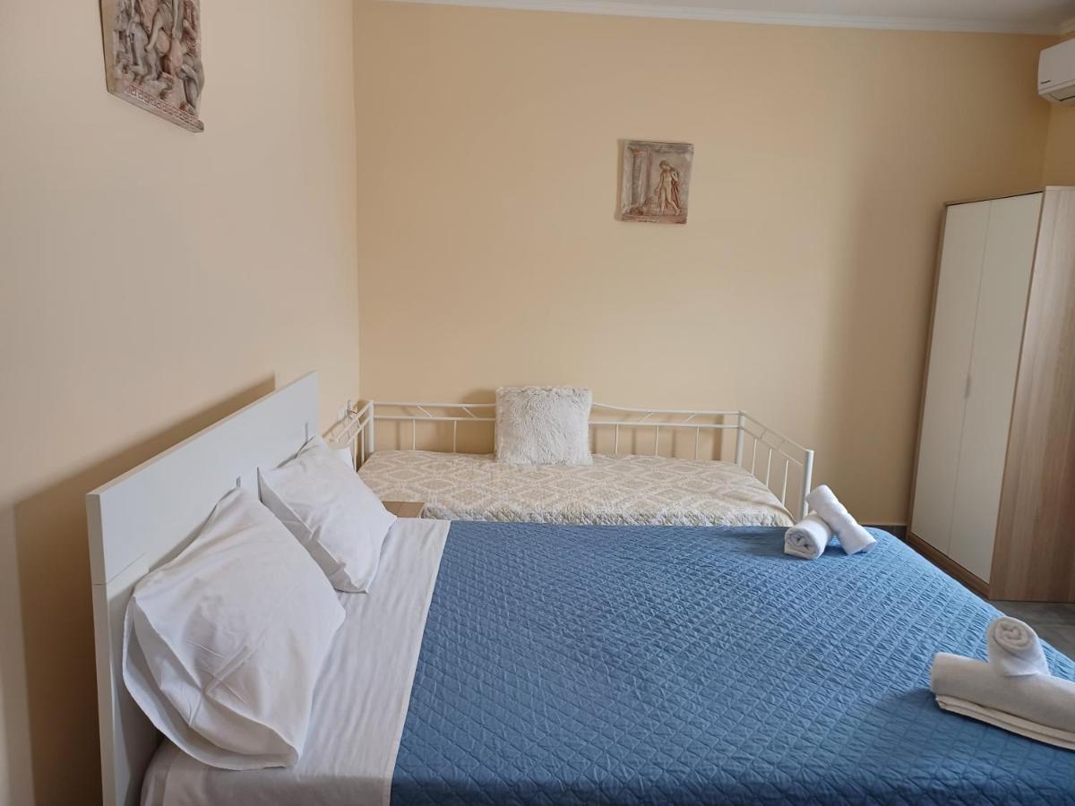 George Studios 1 Ипсос Экстерьер фото
