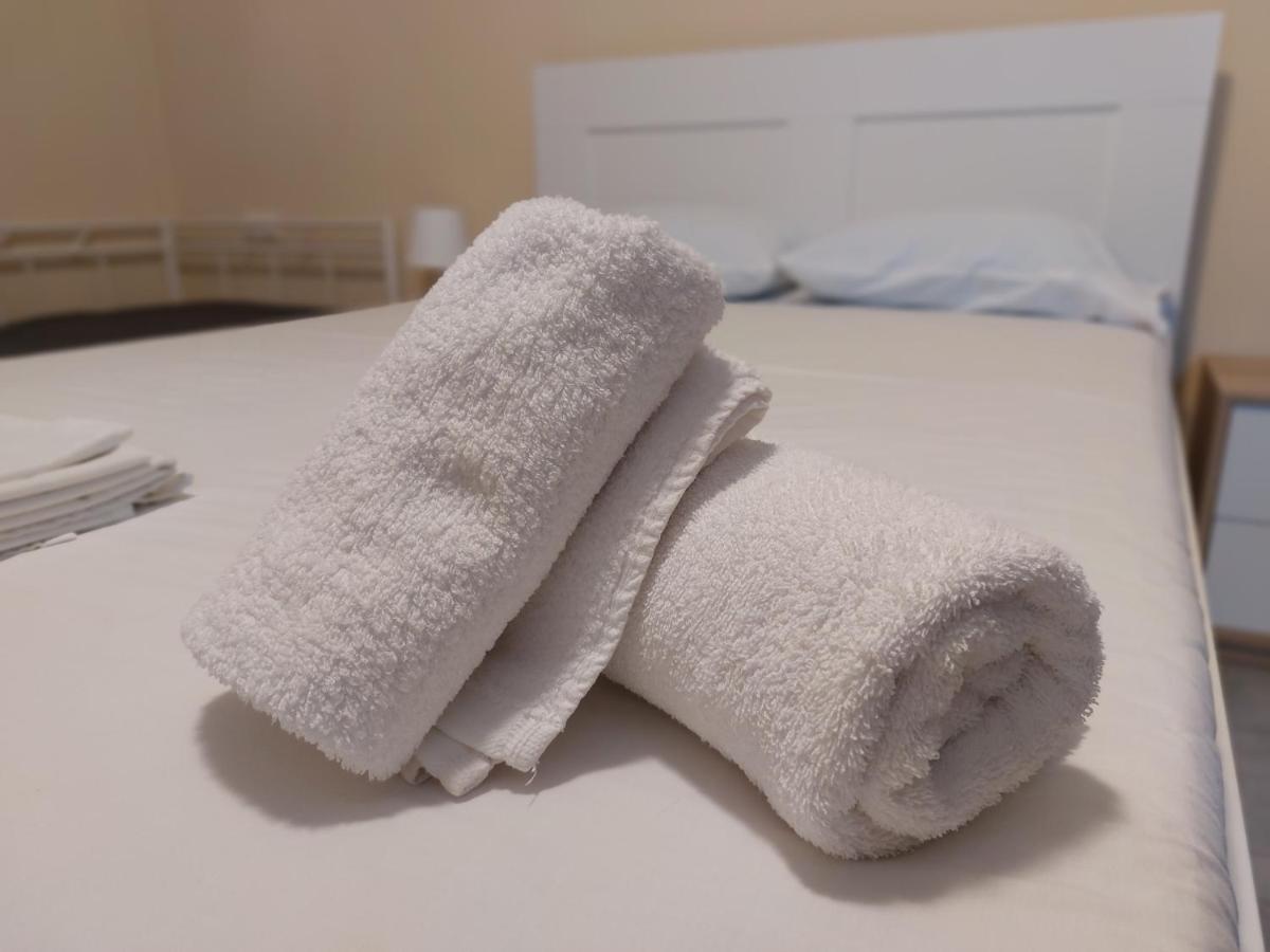George Studios 1 Ипсос Экстерьер фото