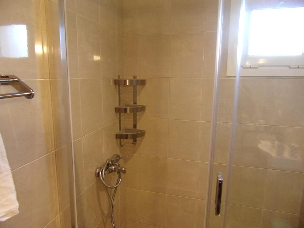 George Studios 1 Ипсос Экстерьер фото
